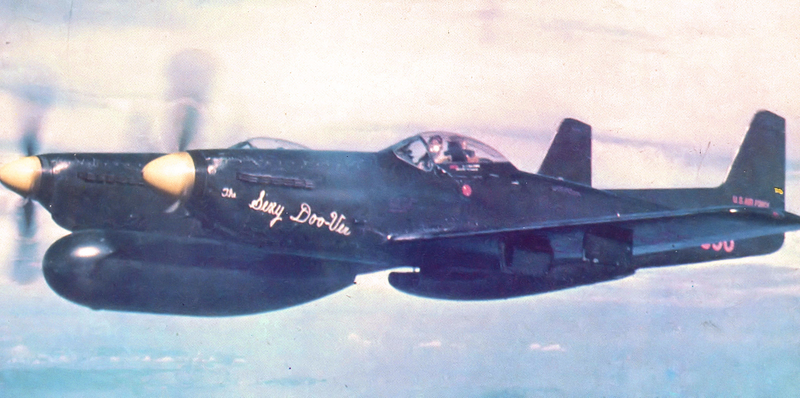Illustration for article titled F-82 Twin Mustang
